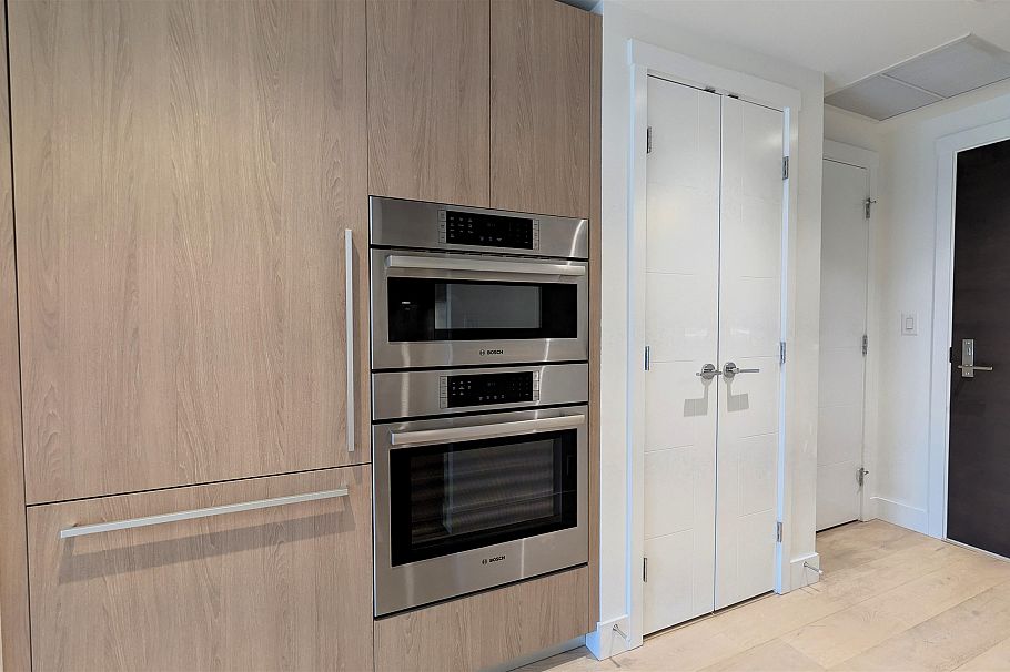 802 1210 E 27th Street North Vancouver, BC - 10