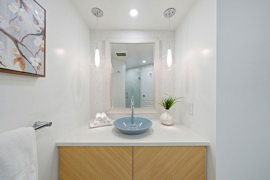 2201 120 W 2nd Street North Vancouver, BC - 11