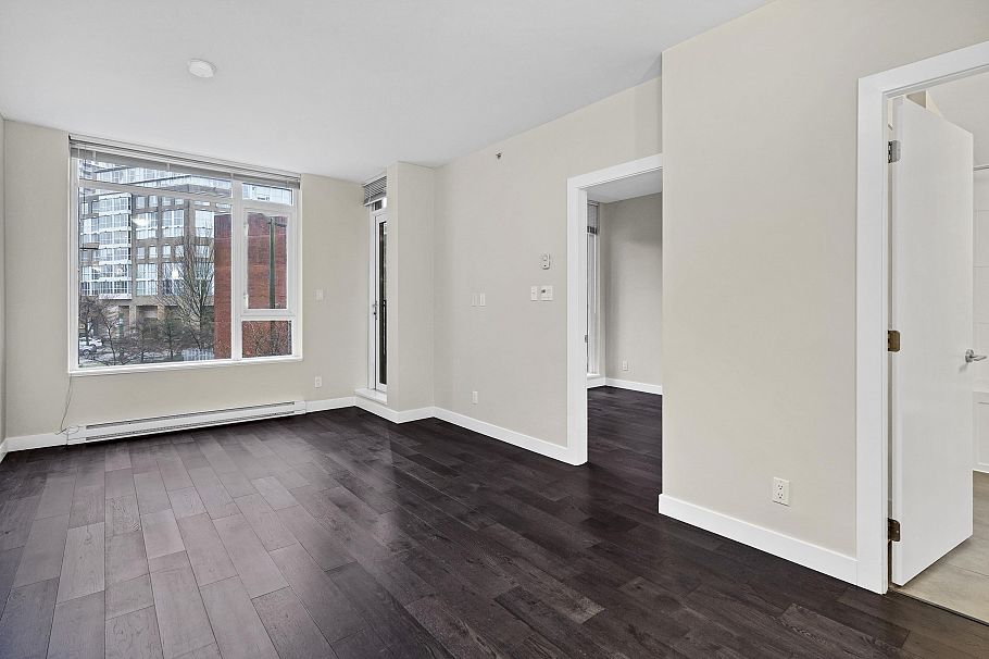 302 2321 Scotia Street Vancouver, BC - 10