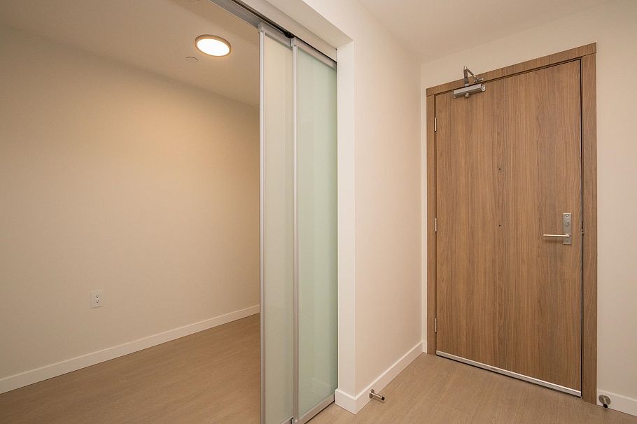 2704 4168 LOUGHEED HIGHWAY, Burnaby BC V5C 6A7 Burnaby, BC - 8