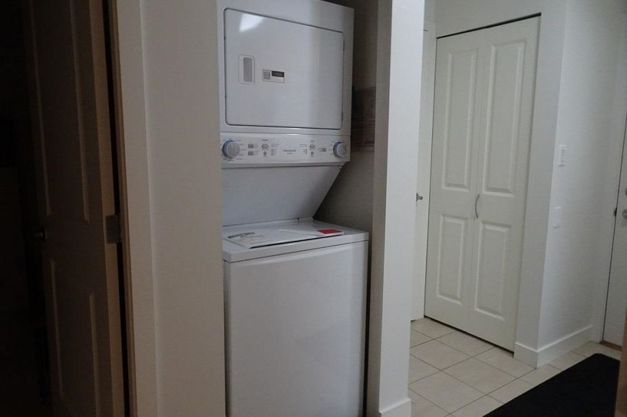 206 3660 Vanness Avenue Vancouver, BC - 8