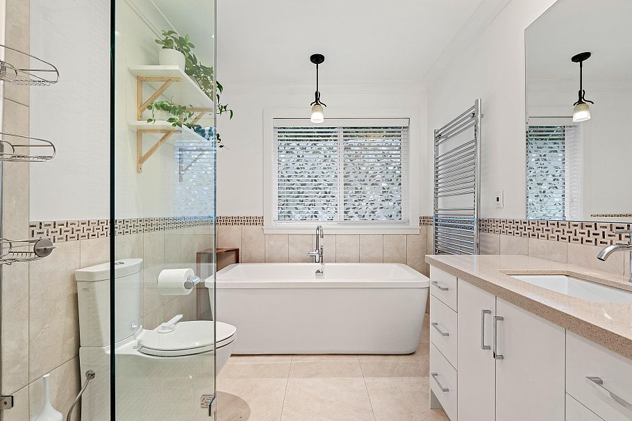 3360 Baird Road North Vancouver, BC - 20