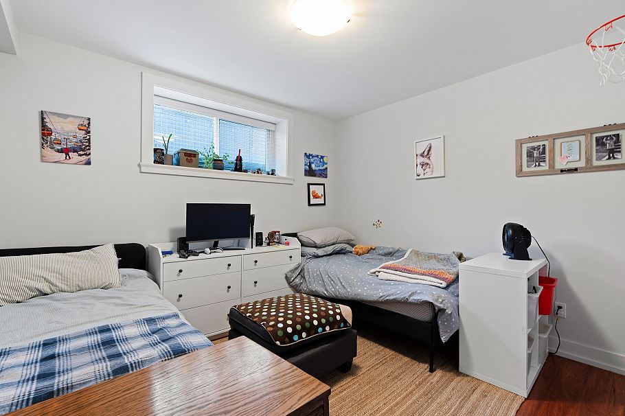 3360 Baird Road North Vancouver, BC - 34