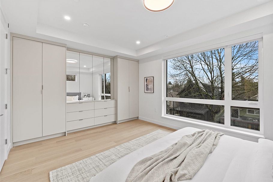 2 4963 Chester Street Vancouver, BC - 14