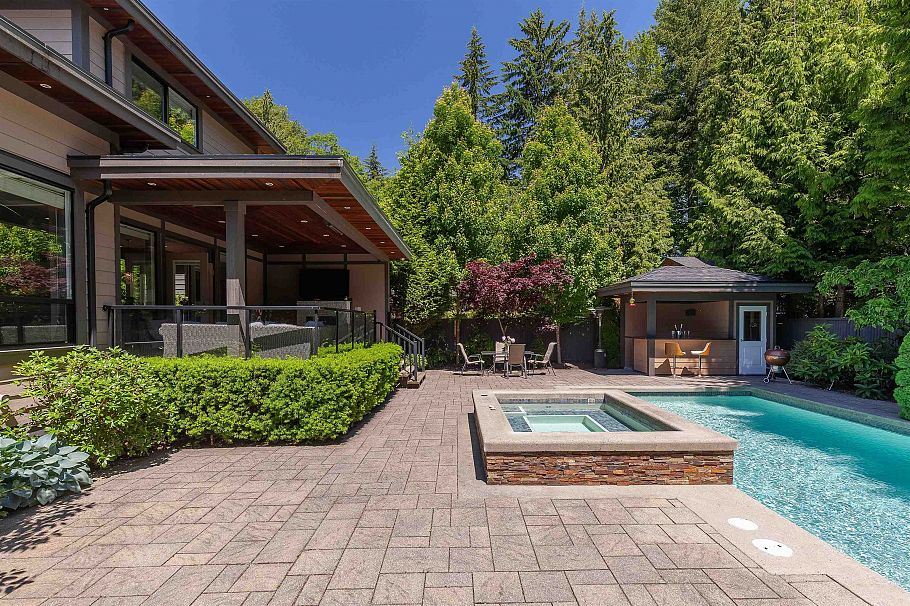 3360 Baird Road North Vancouver, BC - 36