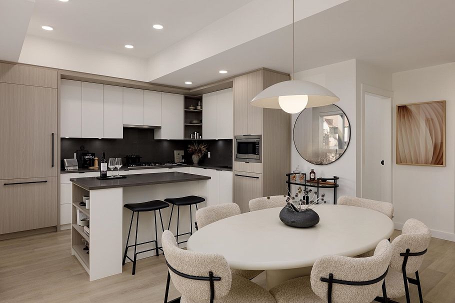 102 2268 E Broadway Street Vancouver, BC - 3