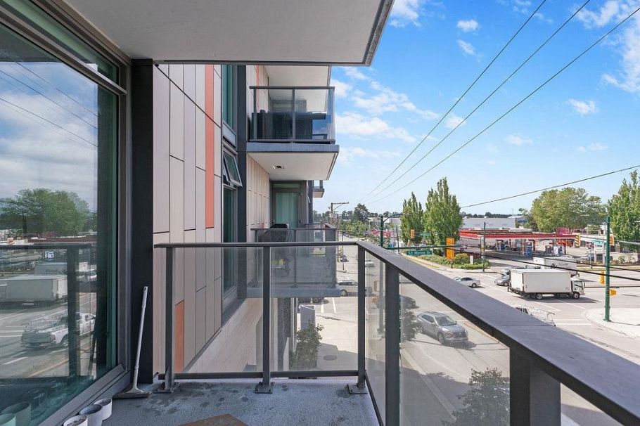 205 8188 Fraser Street Vancouver, BC - 18