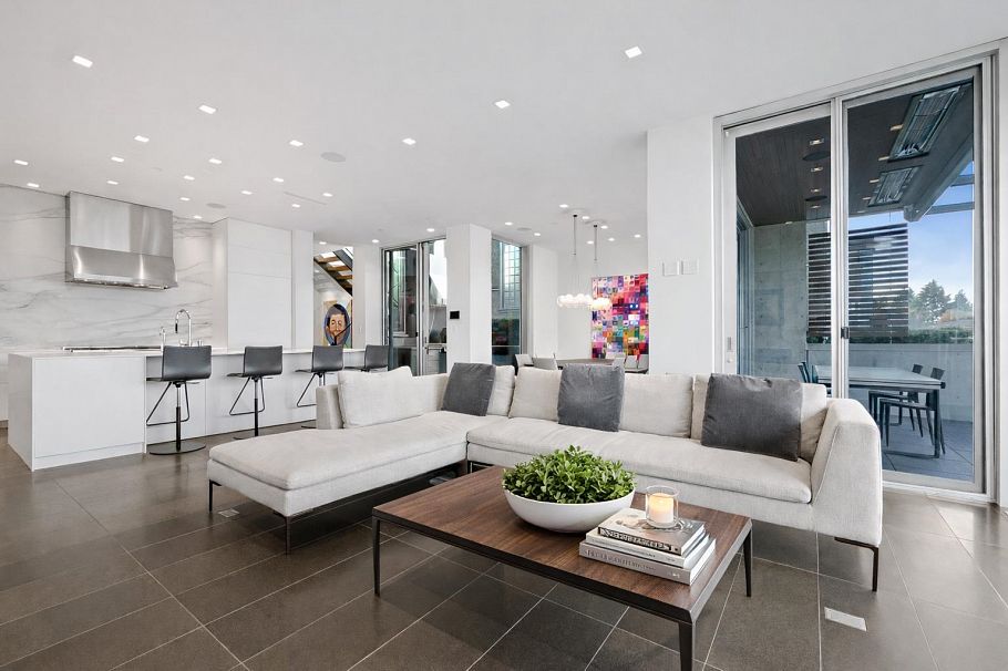 2705 W 30th Avenue Vancouver, BC - 12