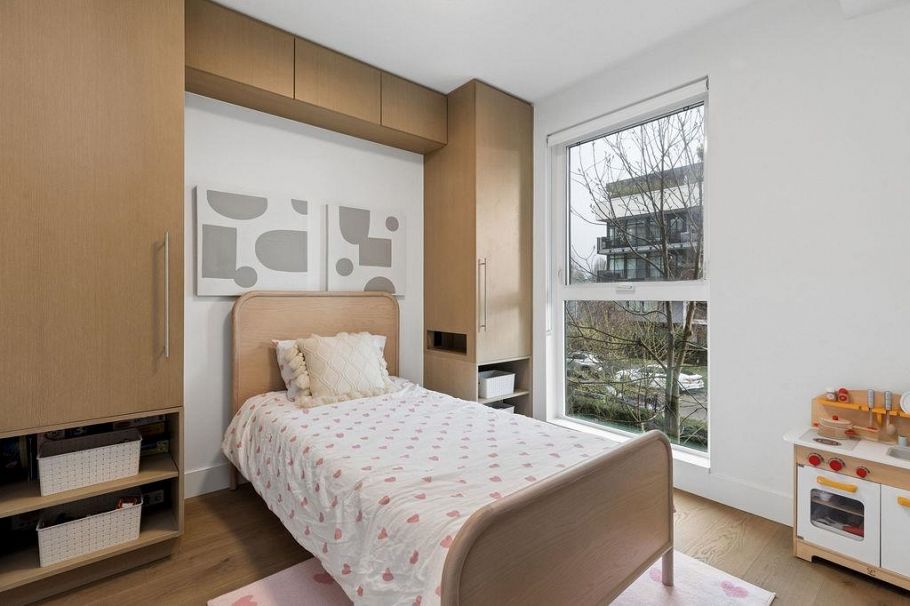 205 5089 Quebec Street Vancouver, BC - 24