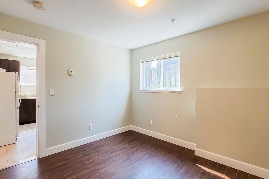 3096 E 26th Avenue Vancouver, BC - 34