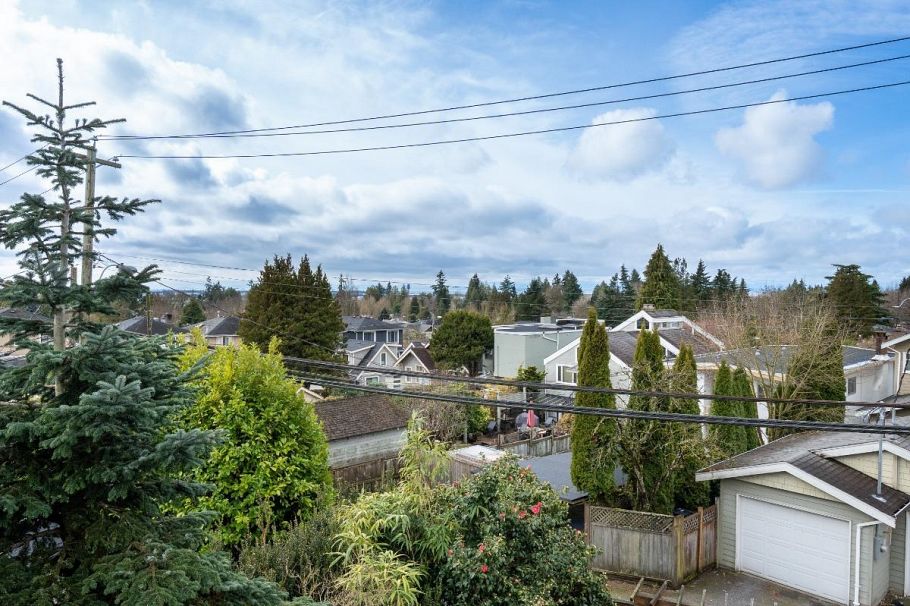 7405 West Boulevard Vancouver, BC - 31