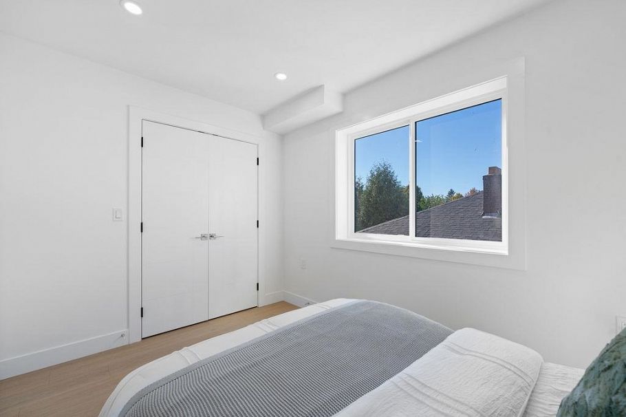 1 2447 E 41st Avenue Vancouver, BC - 36