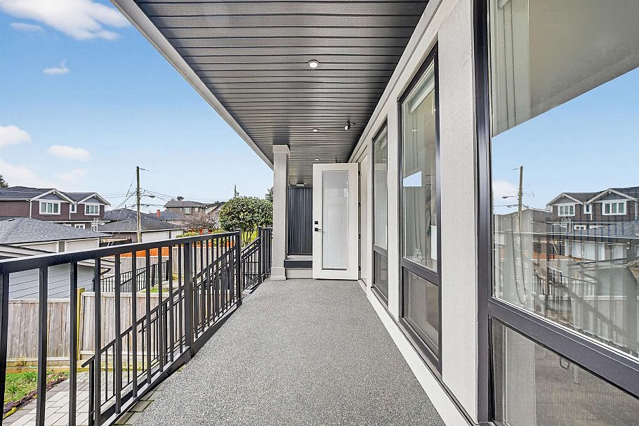 516 W 60th Avenue Vancouver, BC - 14