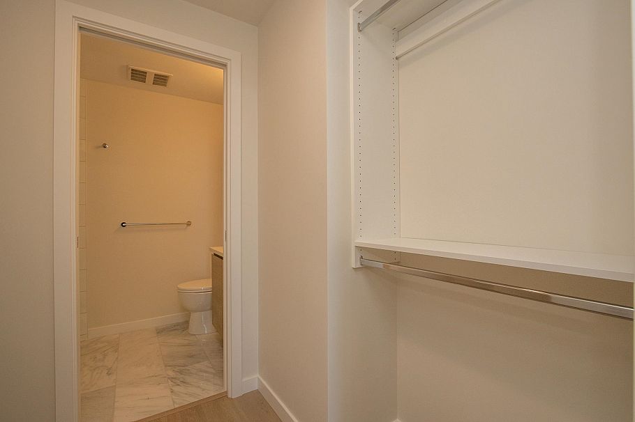 2704 4168 LOUGHEED HIGHWAY, Burnaby BC V5C 6A7 Burnaby, BC - 11