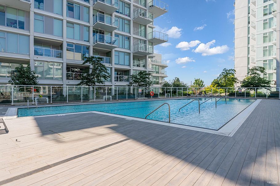 1707 4638 Gladstone Street Vancouver, BC - 32