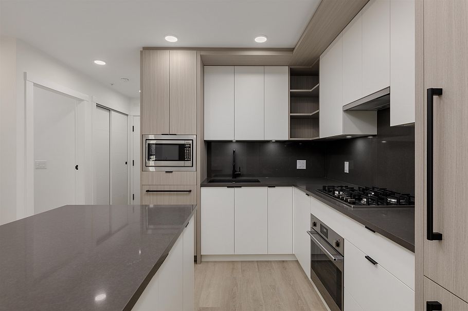 406 2268 E Broadway Street Vancouver, BC - 10