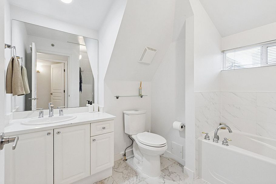 8528 Lighthouse Way Vancouver, BC - 16