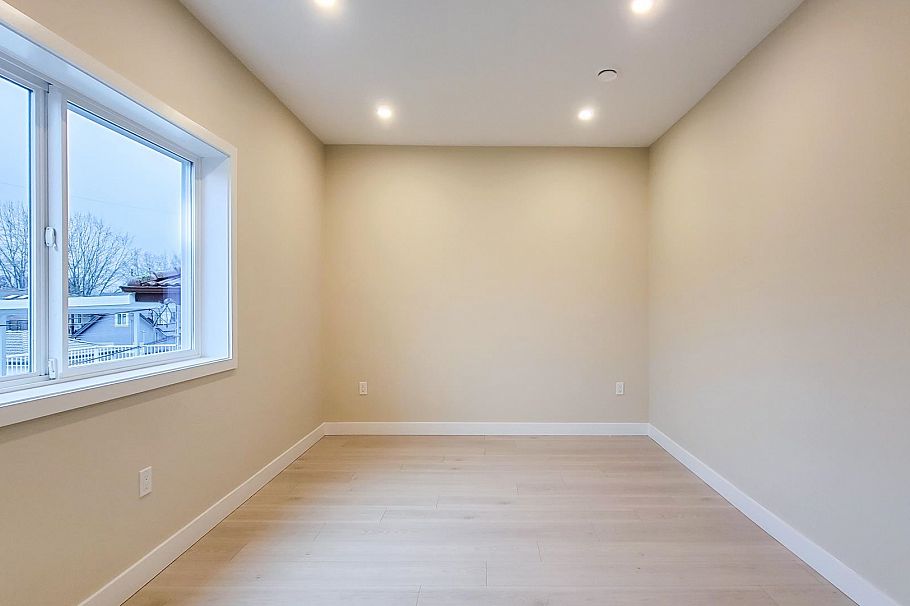 3433 E 23rd Avenue Vancouver, BC - 19