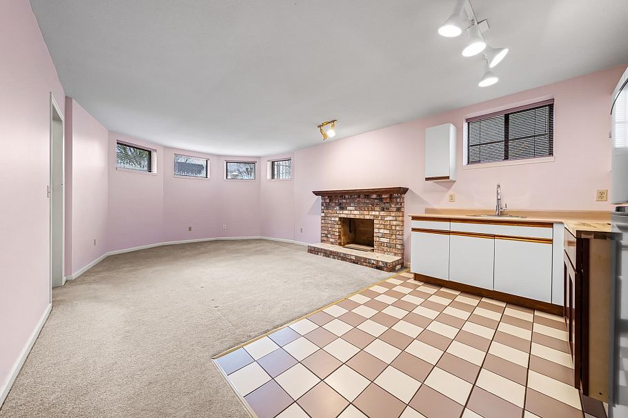 2291 E 40th Avenue Vancouver, BC - 34