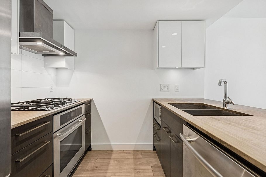 816 1618 Quebec Street Vancouver, BC - 4