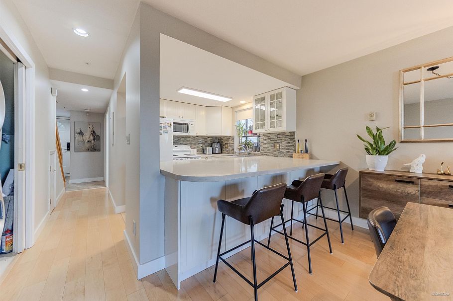 6 2150 SE Marine Drive Vancouver, BC - 7