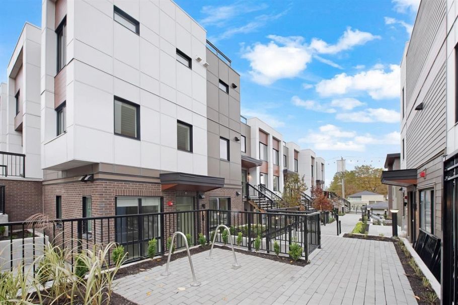 871 33 Avenue Vancouver, BC - 22