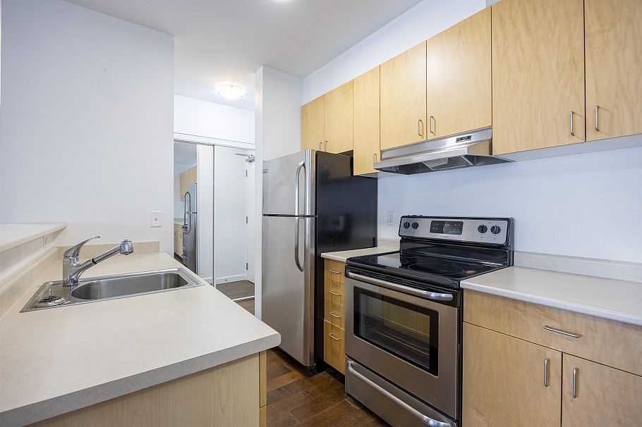 206 1033 St. Georges Avenue North Vancouver, BC - 10