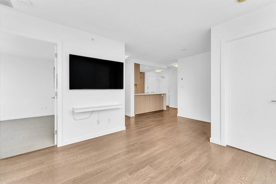 2502 5665 Boundary Road Vancouver, BC - 7