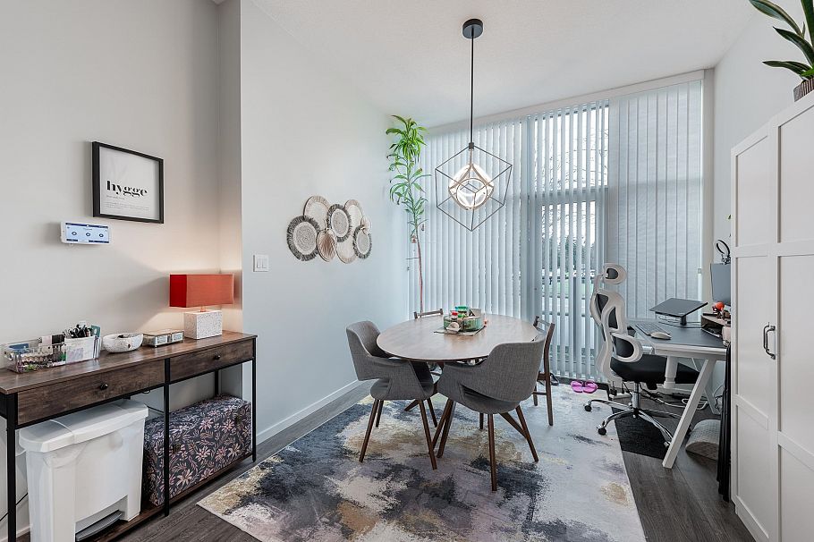 5822 Patterson Avenue Burnaby, BC - 4