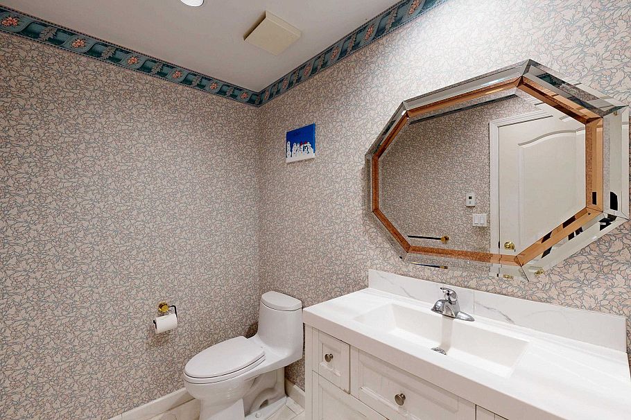 1510 W 33rd Avenue Vancouver, BC - 22