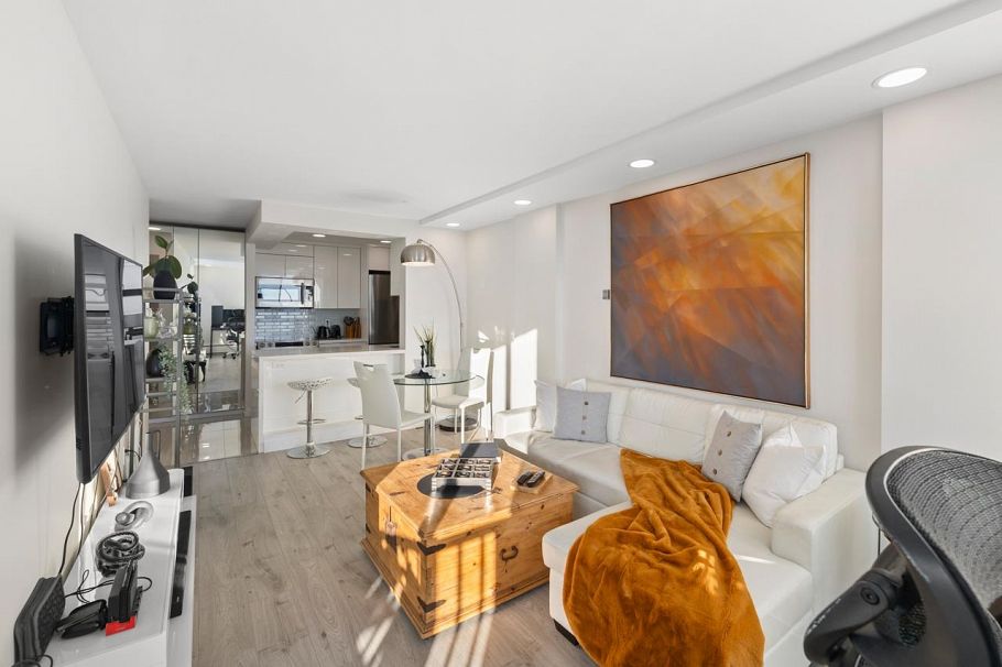 1601 2004 Fullerton Avenue North Vancouver, BC - 15