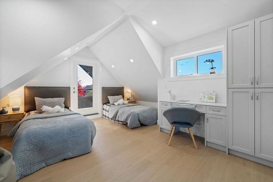 1 2447 E 41st Avenue Vancouver, BC - 29