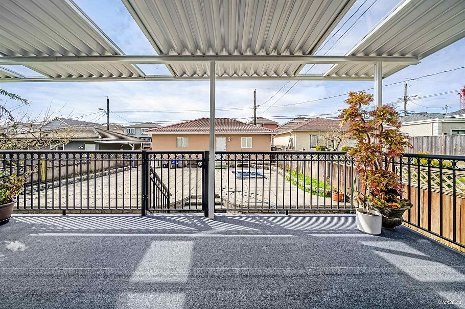 6575 Raleigh Street Vancouver, BC - 11