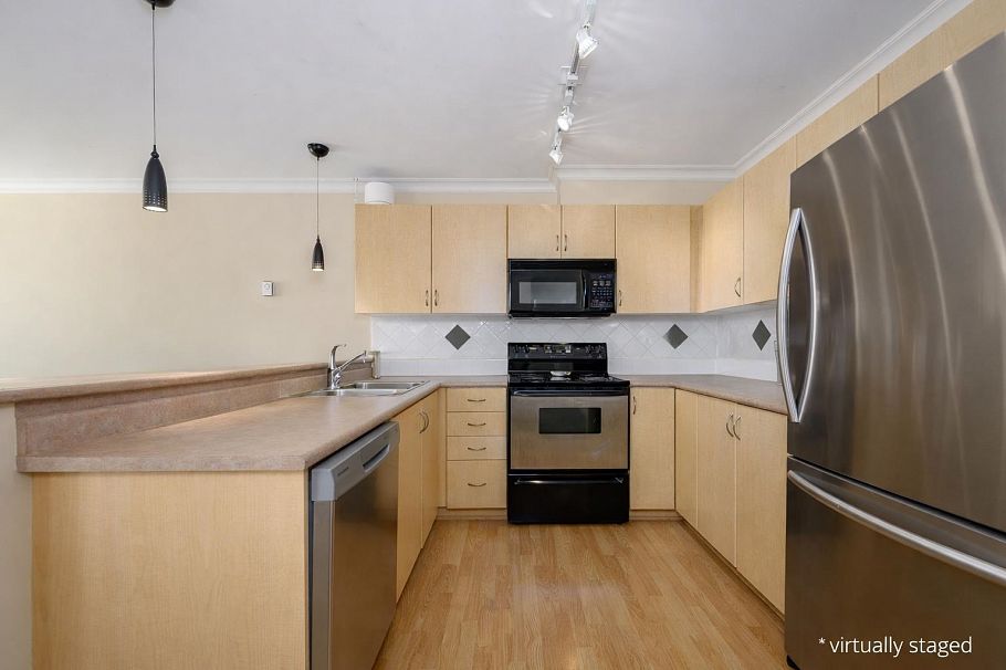 201 128 W 21st Street North Vancouver, BC - 6