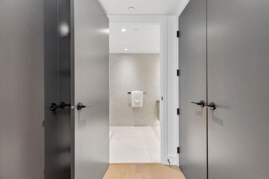 205 5089 Quebec Street Vancouver, BC - 21