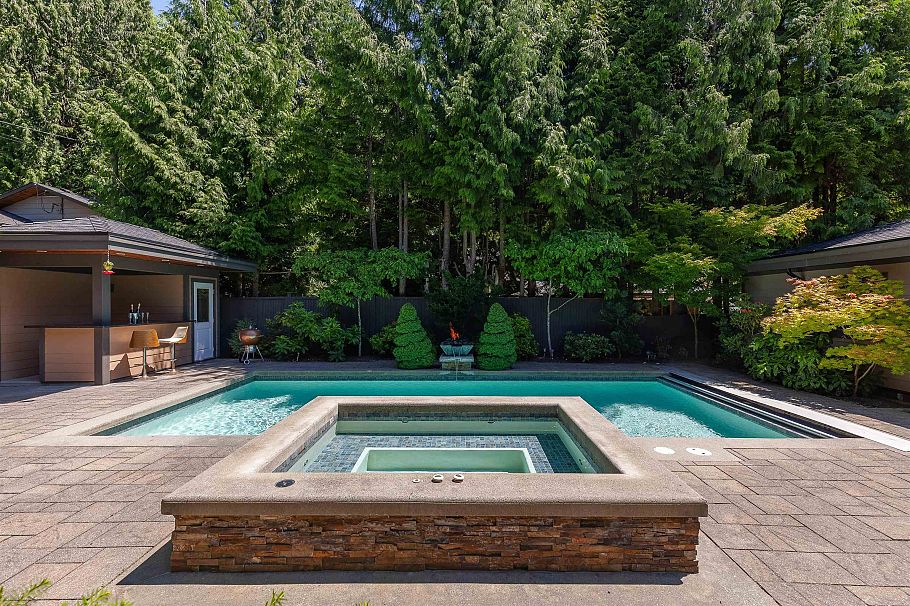 3360 Baird Road North Vancouver, BC - 37