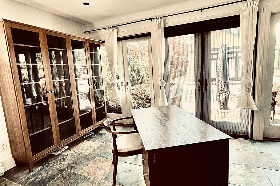 Studio 1912 ACADIA ROAD, Vancouver BC V6T 1R4 Vancouver, BC - 3