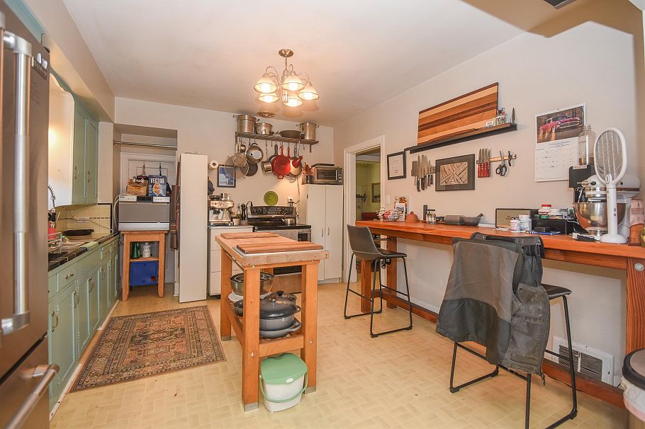 2881 Adanac Street Vancouver, BC - 5