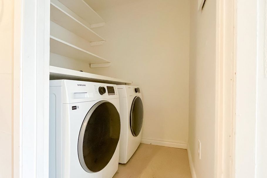 309 1500 Pendrell Street Vancouver, BC - 11