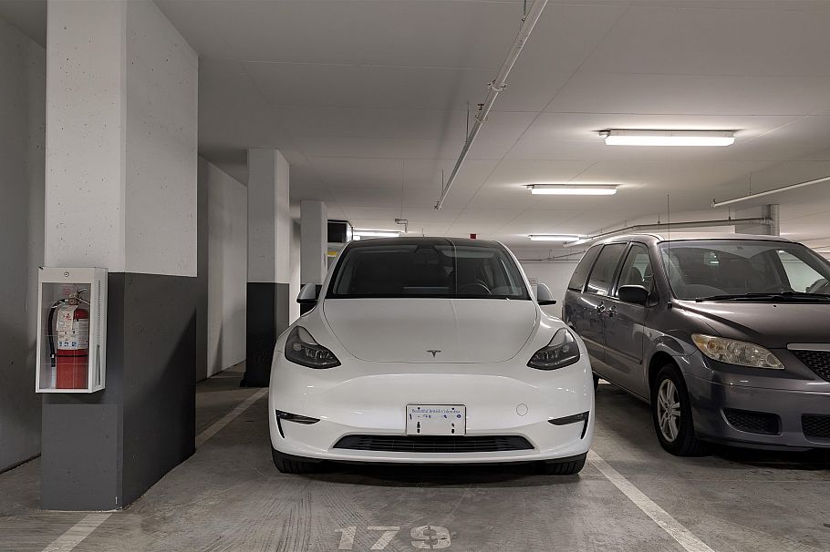 802 1210 E 27th Street North Vancouver, BC - 24