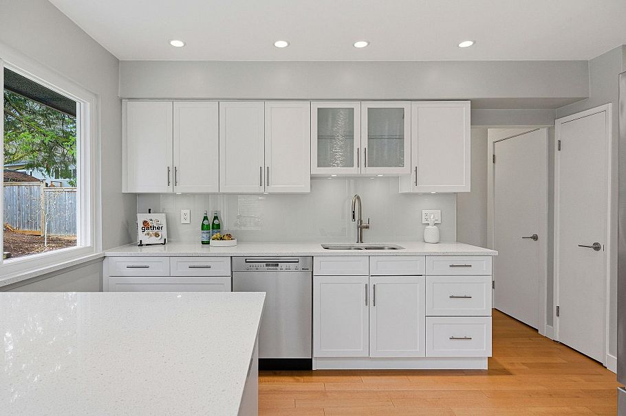 2223 Greylynn Crescent North Vancouver, BC - 10