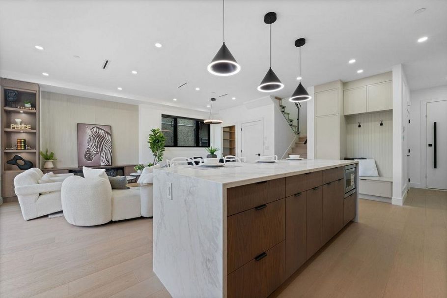 3 2282 E 8th Avenue Vancouver, BC - 6