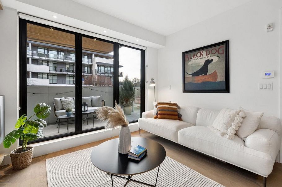 205 5089 Quebec Street Vancouver, BC - 2