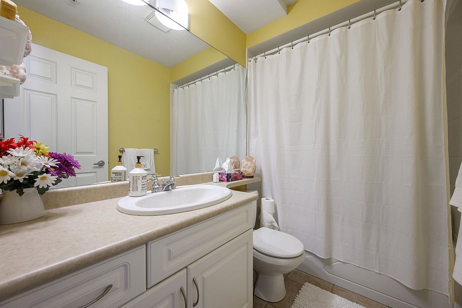 201 128 W 21st Street North Vancouver, BC - 13