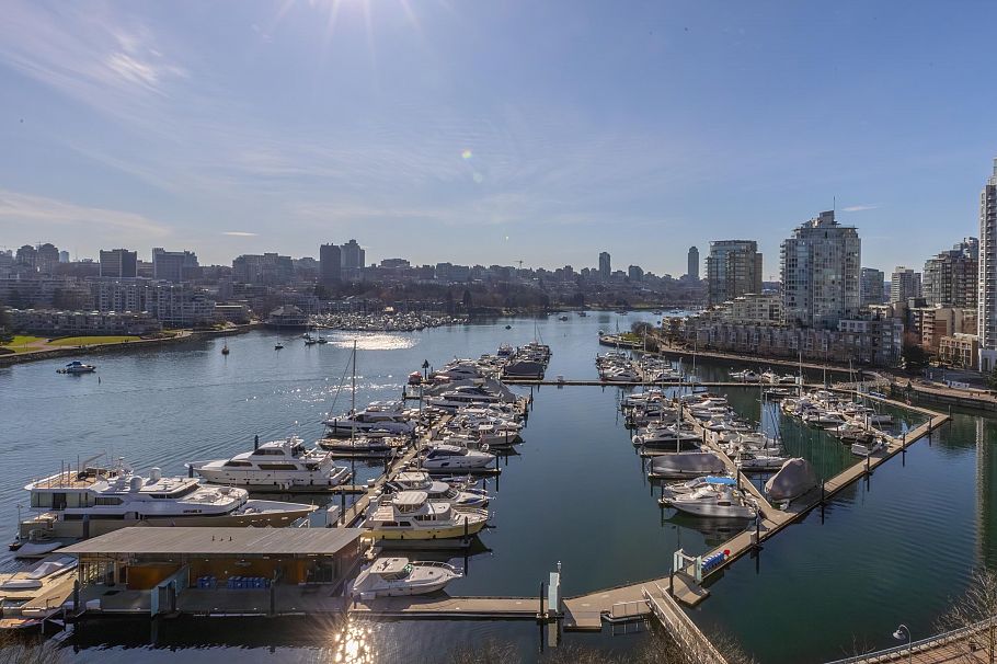 1507 1033 Marinaside Crescent Vancouver, BC - 6