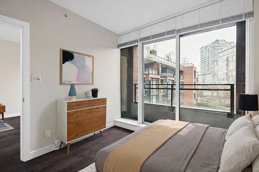 302 2321 Scotia Street Vancouver, BC - 14