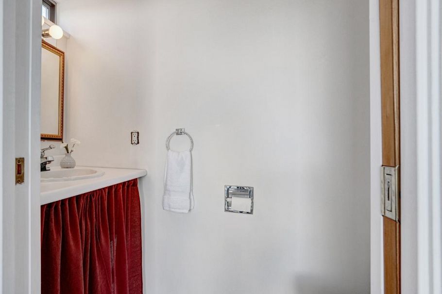 2856 W King Edward Avenue Vancouver, BC - 16