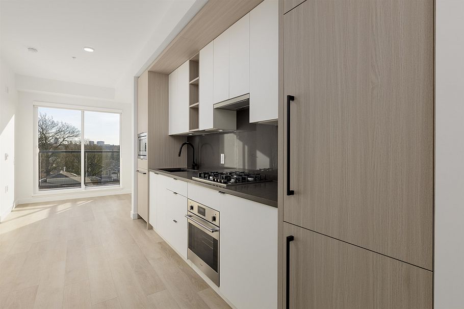 401 2268 E Broadway Street Vancouver, BC - 7