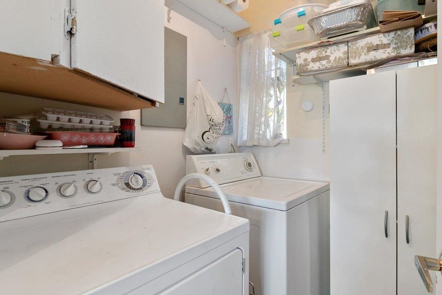 513 E 6th Street North Vancouver, BC - 30