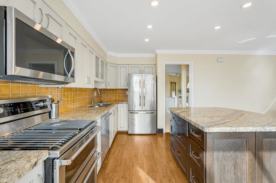 2387 Quayside Court Vancouver, BC - 9